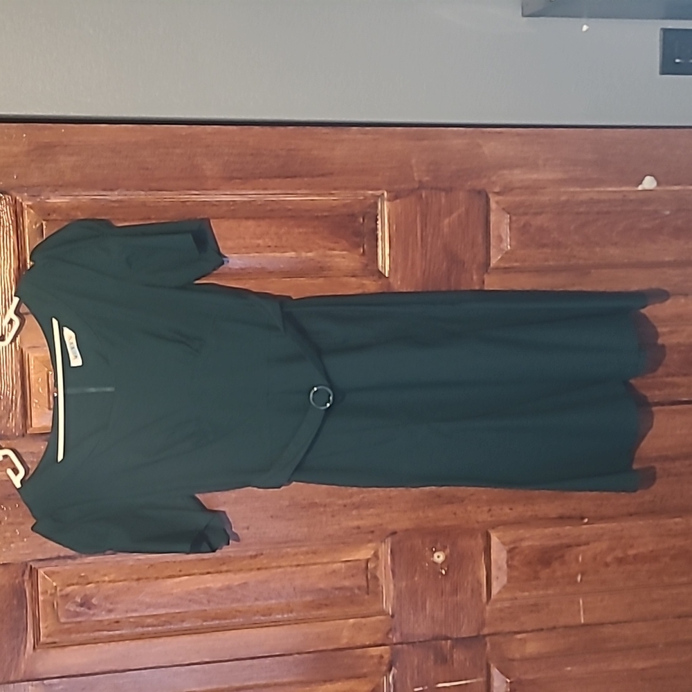 Dress - Picture 2 of 6